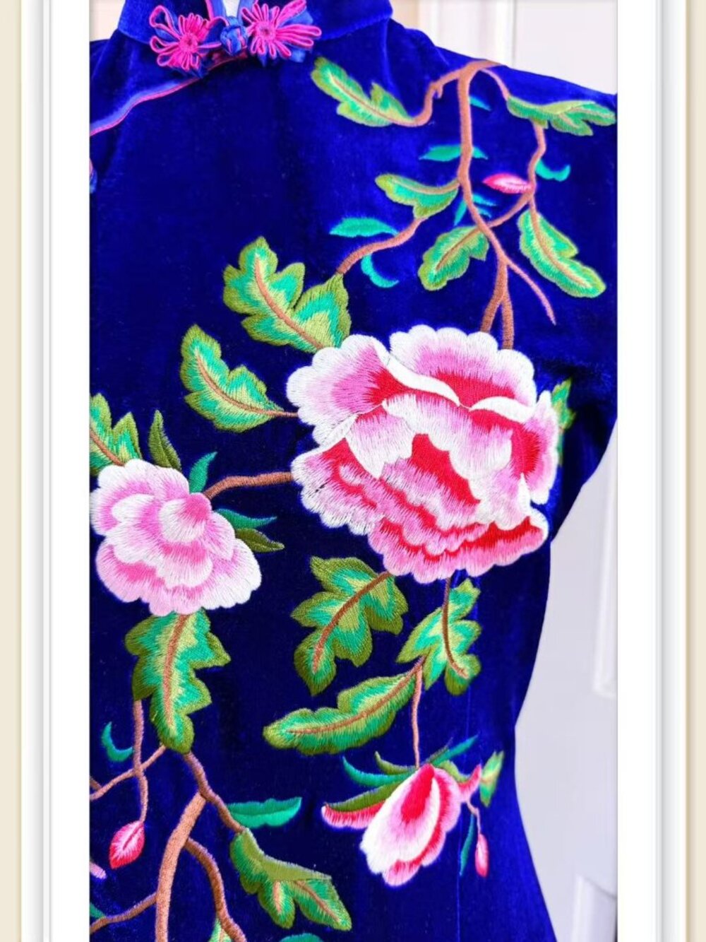 Velvet pink and white floral embroidery QiPao Dress Size M